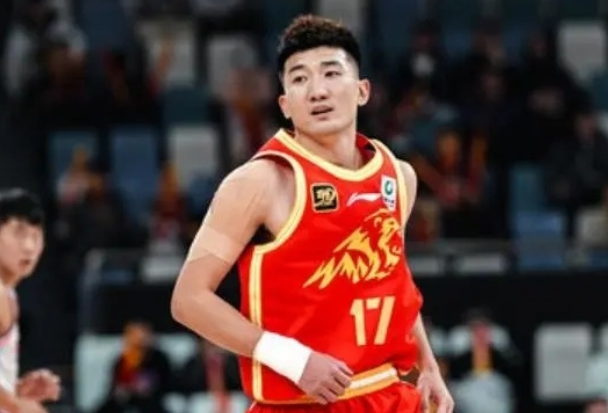 广厦17连胜！孙铭徽18助攻领衔胡金秋22分，四川彻底溃败！