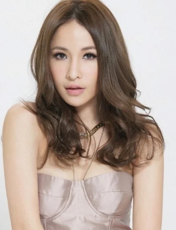 萧亚轩坚韧回归