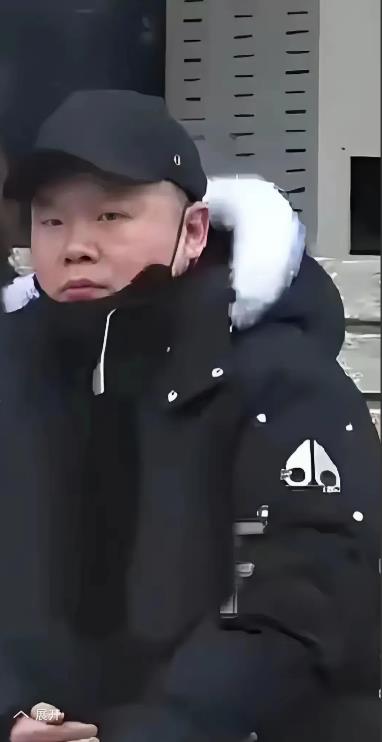已确认，岳云鹏又要上蛇年春晚了！
​
有人说，​岳雲鹏上春晚就是一个笑话，只要有