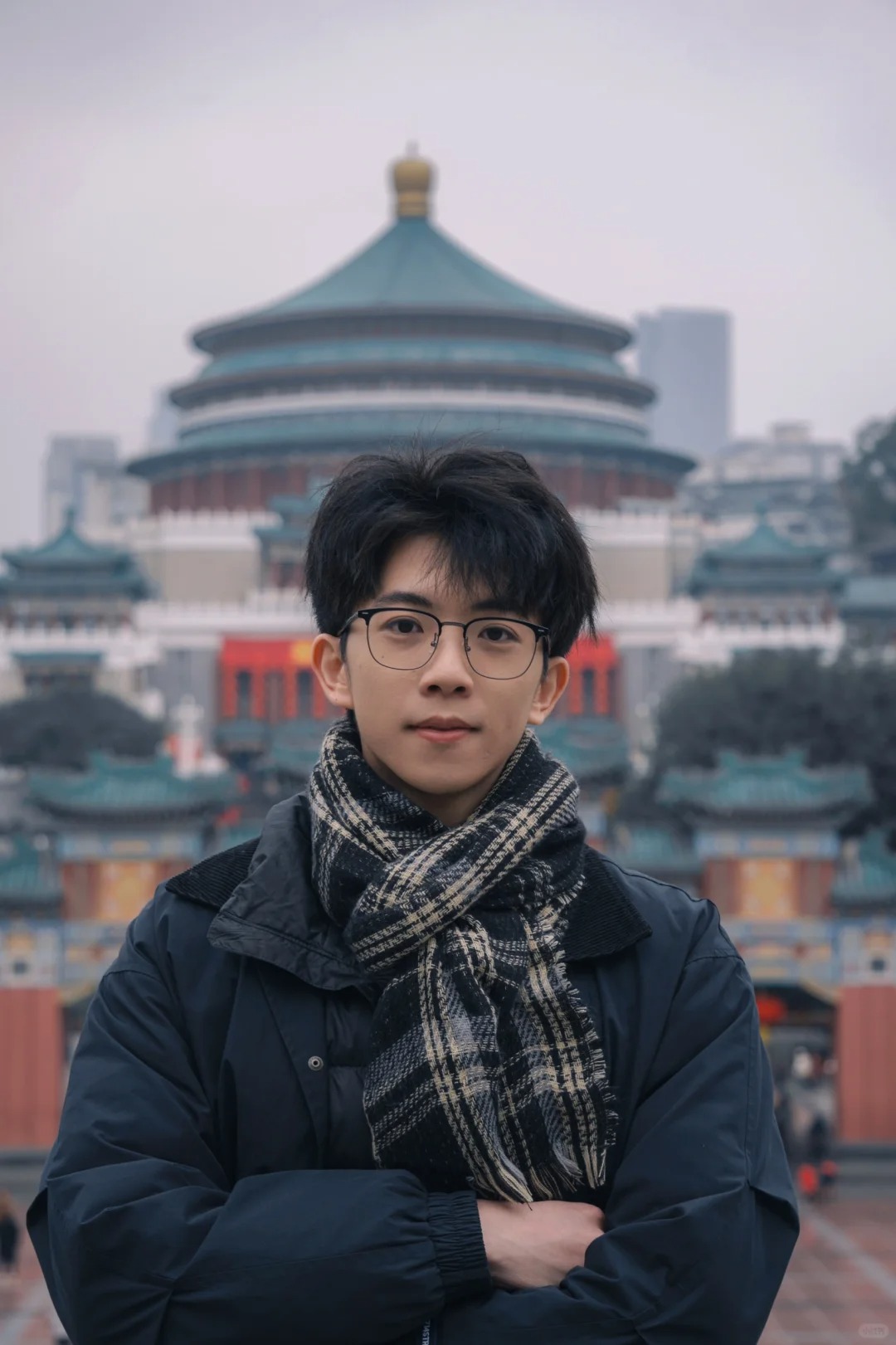 特别出片的重庆人民大会堂和观音桥步行街
特别漂亮的大会堂，这套游客照感觉可以来一