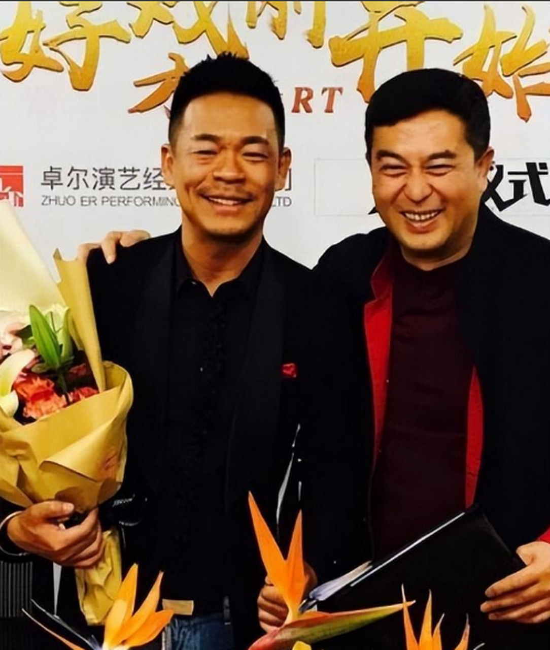 那年，张嘉译在7000万的豪宅里请过气歌手孙浩吃饭，孙浩很高兴。没想到张嘉译却说