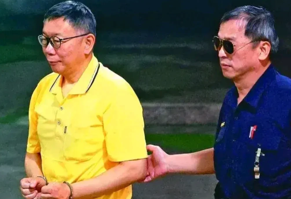 众叛亲离，柯文哲又遭民众党创党元老唾弃！