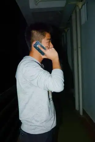 同学找到我的单位跟我说：“4年前借了你20000，现在还给你。”她当着我的面从微