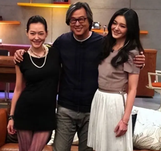 大S离开第18天，恩师王伟忠发文悼念，字里行间都是对她的欣赏和不舍。
王伟忠说：