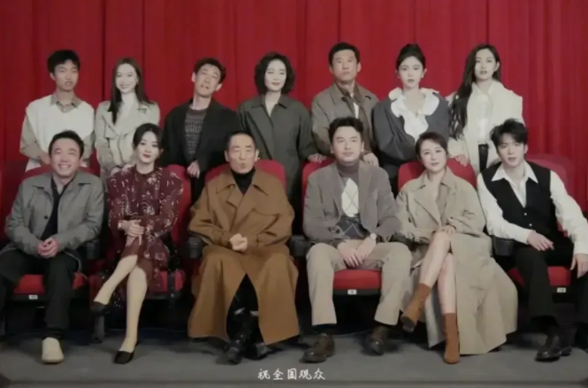 老谋子就是老谋子！
2022年《狙击手》票房6.08亿！
2023年《满江红》票