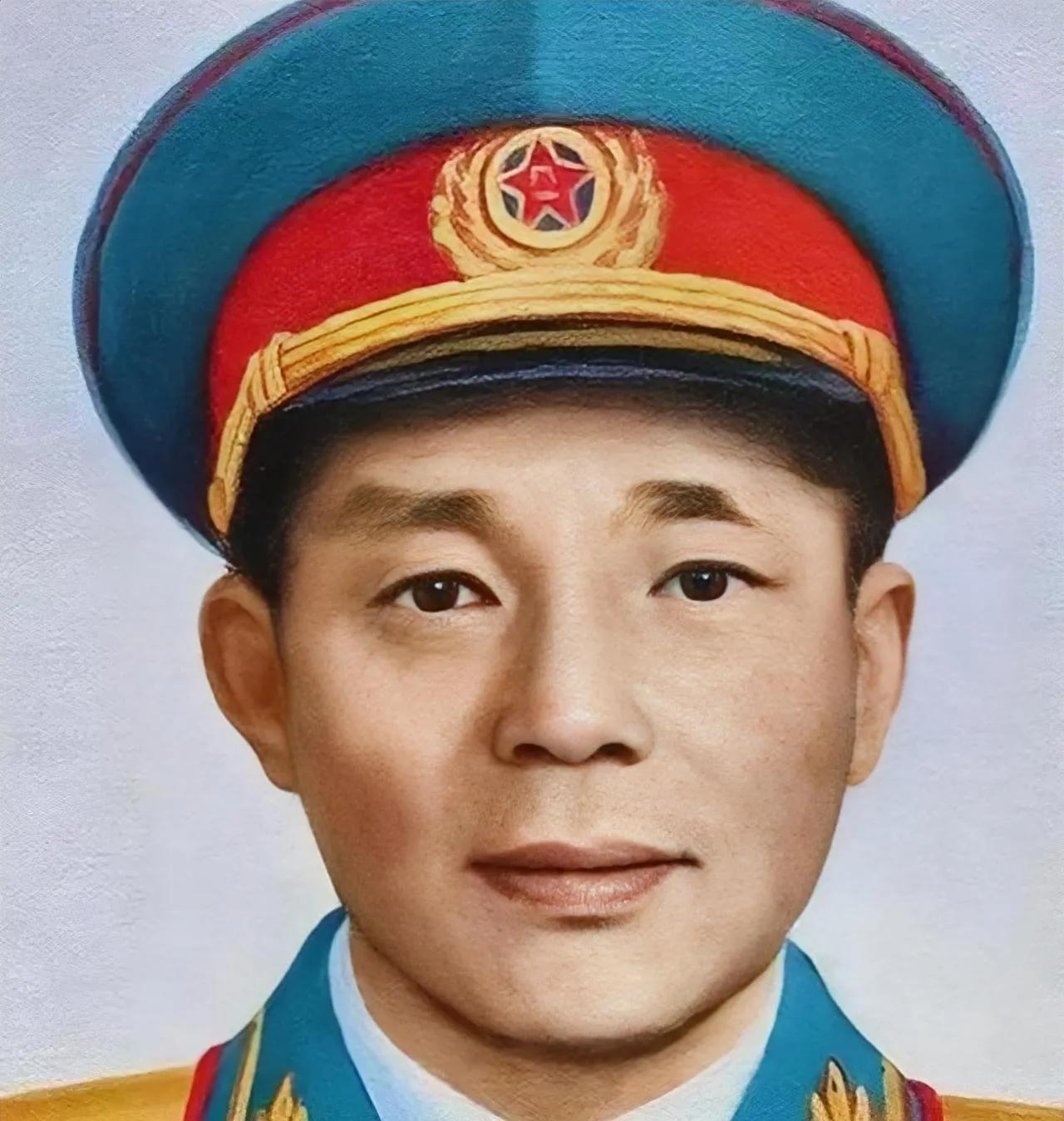 1972年，开国少将南萍在参加一次会议时，突然接到了一个电话，要求他立即到指定地