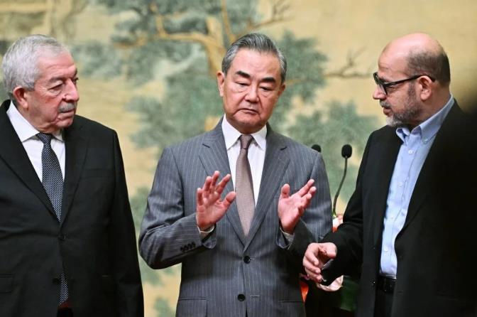 在全球目光聚焦于美国大选之际，中国成功促成了一项重大事件。据央视报道，7月21日