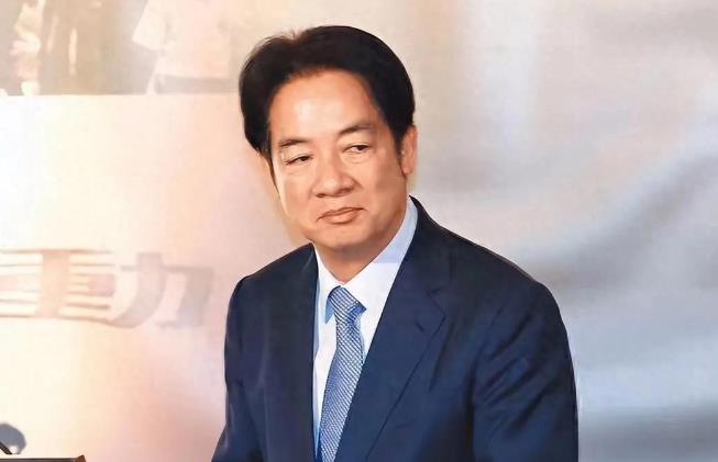 赖清德妄图借美国之力行“台独”之实，过境美国夏威夷和关岛，台当局看似镇定却心虚地