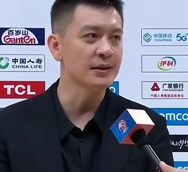 辽宁男篮主教练杨鸣：我们有很多球员入选国家队，对我们的备战有很大的影响。辽宁男篮
