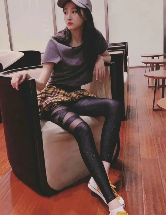 关晓彤的腿说不羡慕是假的