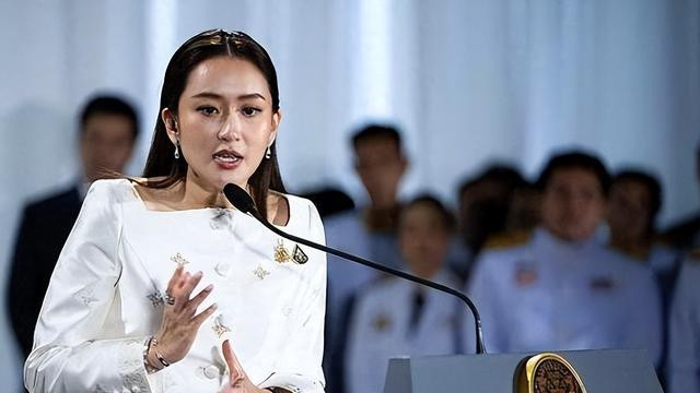 赴泰国旅游的中国游客人数：22年28万，23年270万，24年令人意外