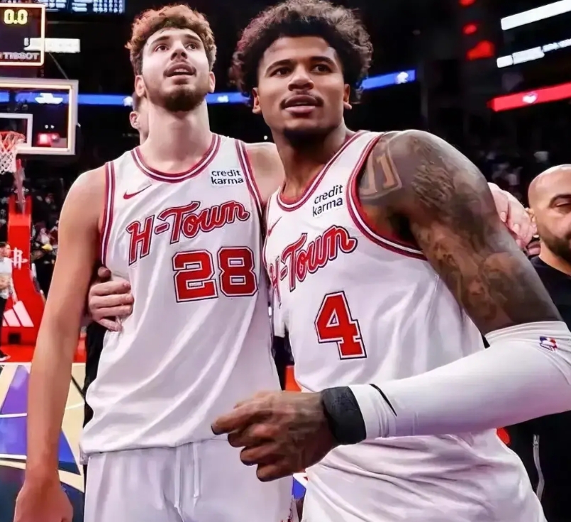 不要巴特勒了！随着火箭4分胜猛龙，我发现这3位球员给谁也不能换，具体是——

1
