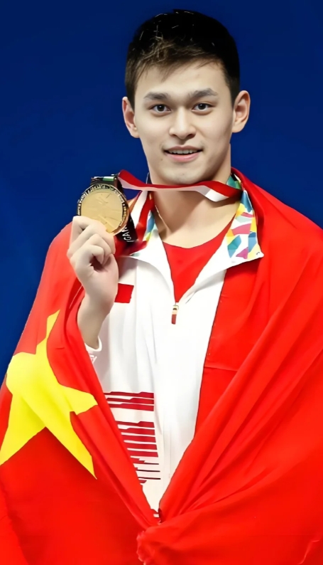 孙杨：国旗守护者，中国体育精神之光