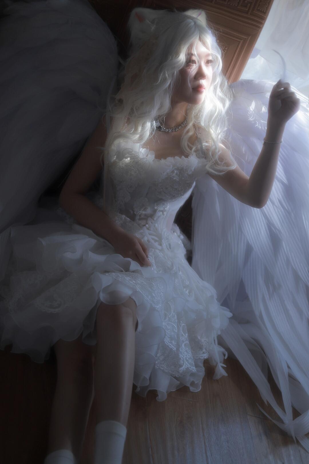 超仙天使👼🏻美神降临！！客片客片~ 超可爱的客妹！ 拍到了超仙的天使小狗 ！
