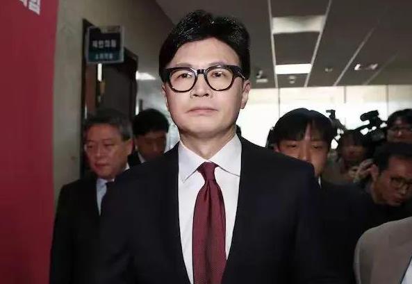 半岛动荡已平息？最后时刻，尹锡悦疯狂碰瓷中国，外交部霸气回击