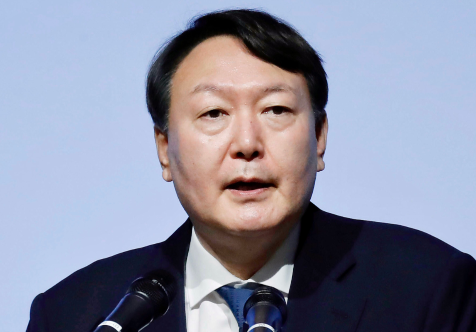 韩国戒严令一周后，朝鲜终于打破沉默，喊话尹锡悦尽块下台！