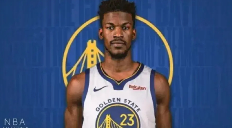 NBA勇士队当家球星斯蒂芬库里在近日接受采访时谈到了巴特勒，库里表示“很高兴巴特