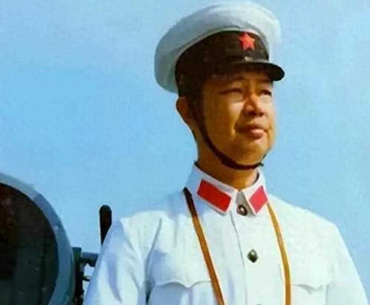 金一南将军说：“多亏了当年陈伟文将军没有怂，果断还击，打沉了越南3艘军舰，否则后