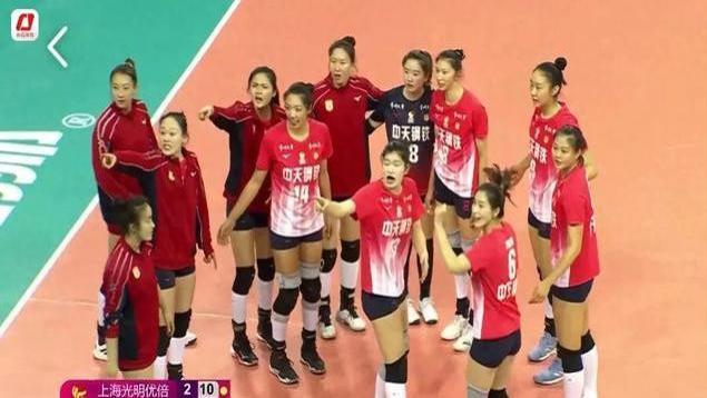 ​攻防关键！女排奥运冠军两战狂砍43分，国家队依然离不开她