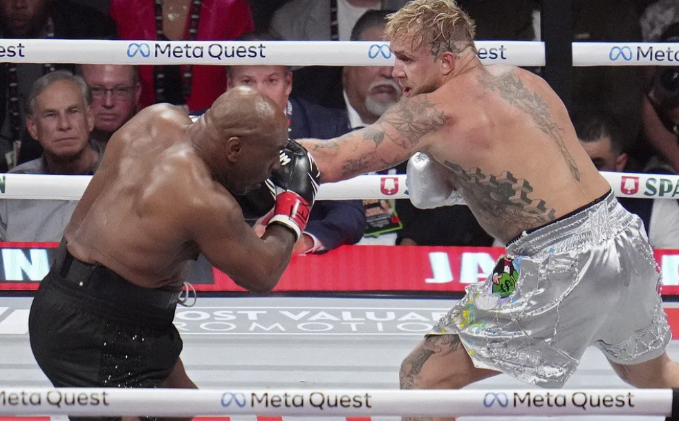 泰森打满8回合不敌杰克-保罗，黄健翔赛后点评，说的都是心里话

第三回合是可以K