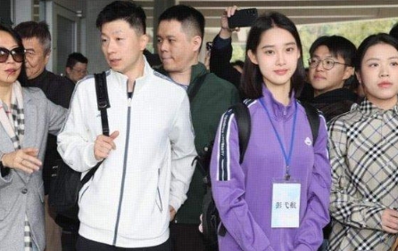 台媒称赞清华校花彭弋航是“仙女”。

马英九基金会邀请北京大学、清华大学等7所陆