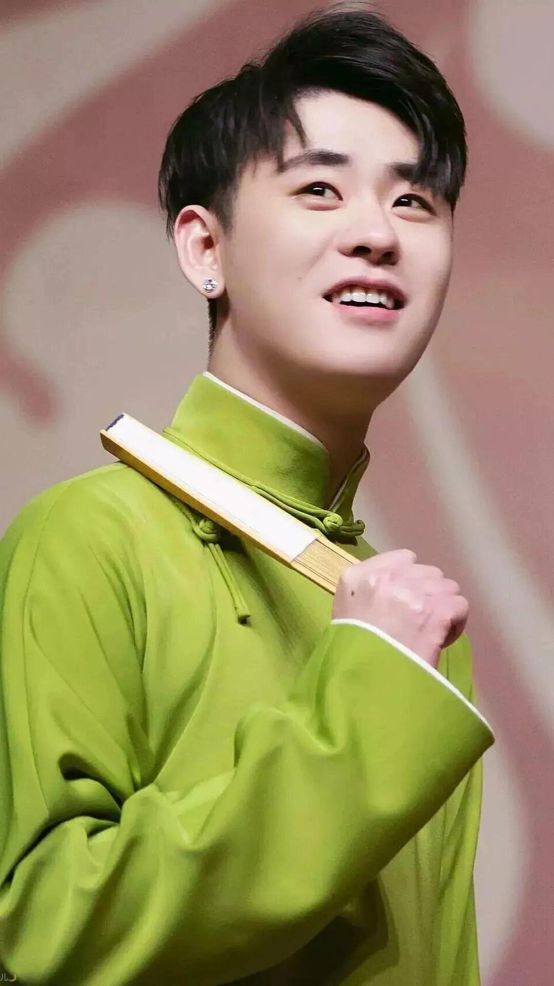 张云雷是一位多才多艺、备受瞩目的艺人