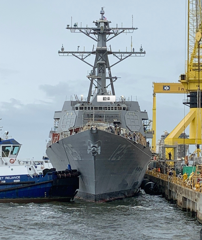 我给大家来个脑洞大开的角度：美国的伯克3型导弹驱逐舰造价30亿美元 ，一艘055