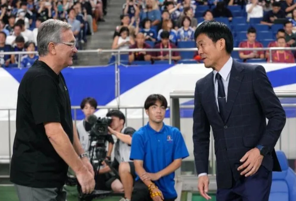 震撼！中国足球反腐风暴升级！五个没想到
第一、没想到，在召开新闻发布会，公开涉及