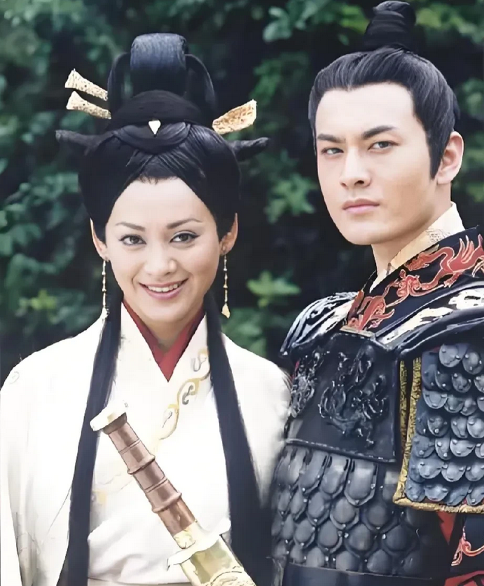 黄晓明:我是遇强则强，面对好的对手演员，就会超常发挥。

当年《大汉天子》筹拍的