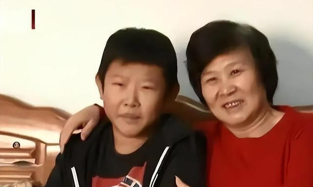 “不老童星”侯祥：18岁出道，娶童年女神的传奇人生
