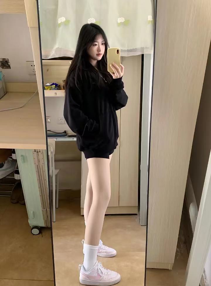 学妹来家里做客了我要怎么招待她比较好哈哈哈哈