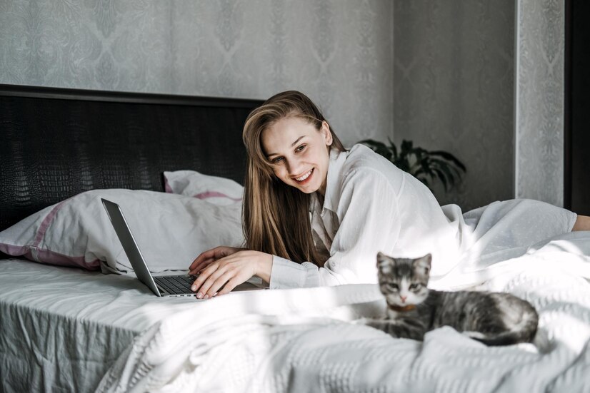 每个养猫的朋友都会发现，猫咪对生活环境的要求远比我们想象的要高。它们既需要安静的