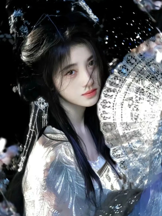 鞠婧祎——清纯秀丽