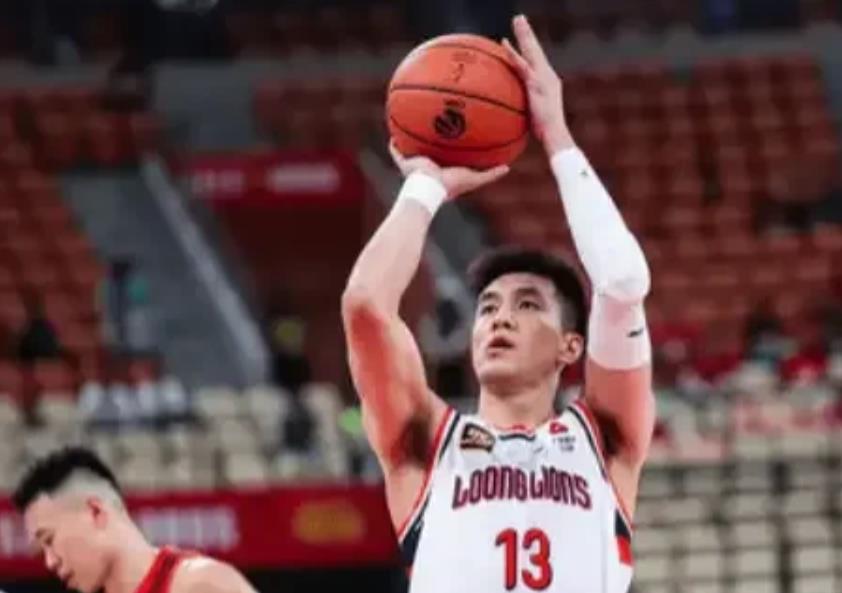 重大好消息，10月29号晚上的广州男篮迎来两大惊人喜讯。

首先是广州男篮在客场