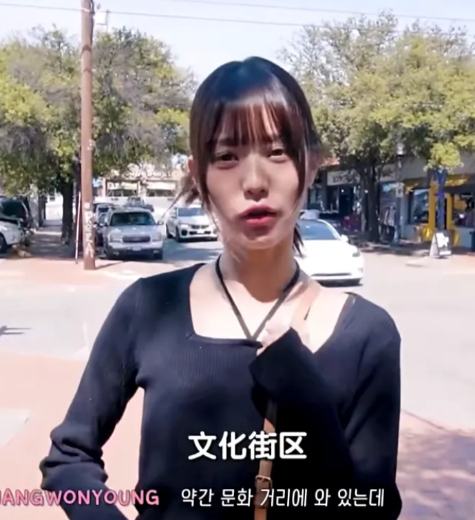 张元英现实中竟然长这样，感觉脸好长没舞台那么精致了