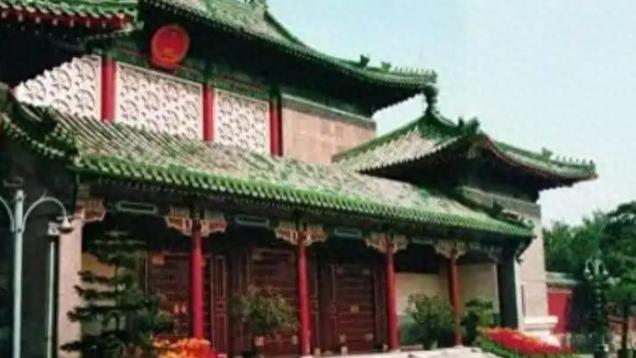 1949年，张治中在中南海瞥见熊向晖，目瞪口呆：老弟你何时起义的