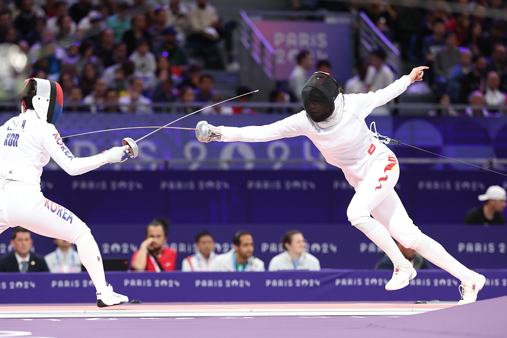 1-3、4-4、5-8，总分10-15，中国选手余思涵不敌匈牙利选手穆哈里，止步