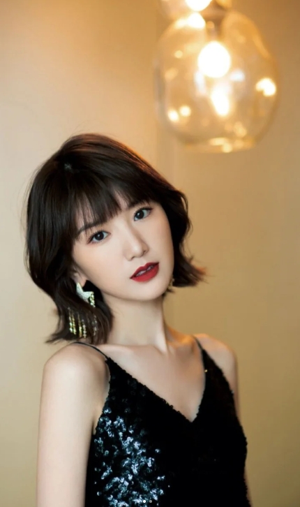 毛晓彤的成长之路