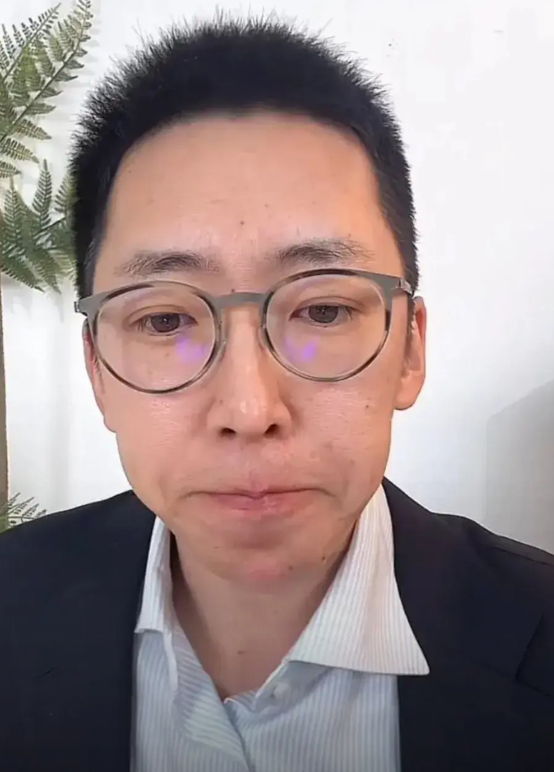 留几手离开葛夕还能找到比葛夕更好的吗？
答案是肯定的。看留几手的直播状态，他已经