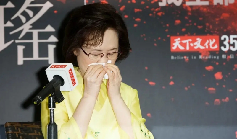 通过琼瑶自杀现象
应该增加一项立法。

我建议对于70岁以上的老年人
增加一项法