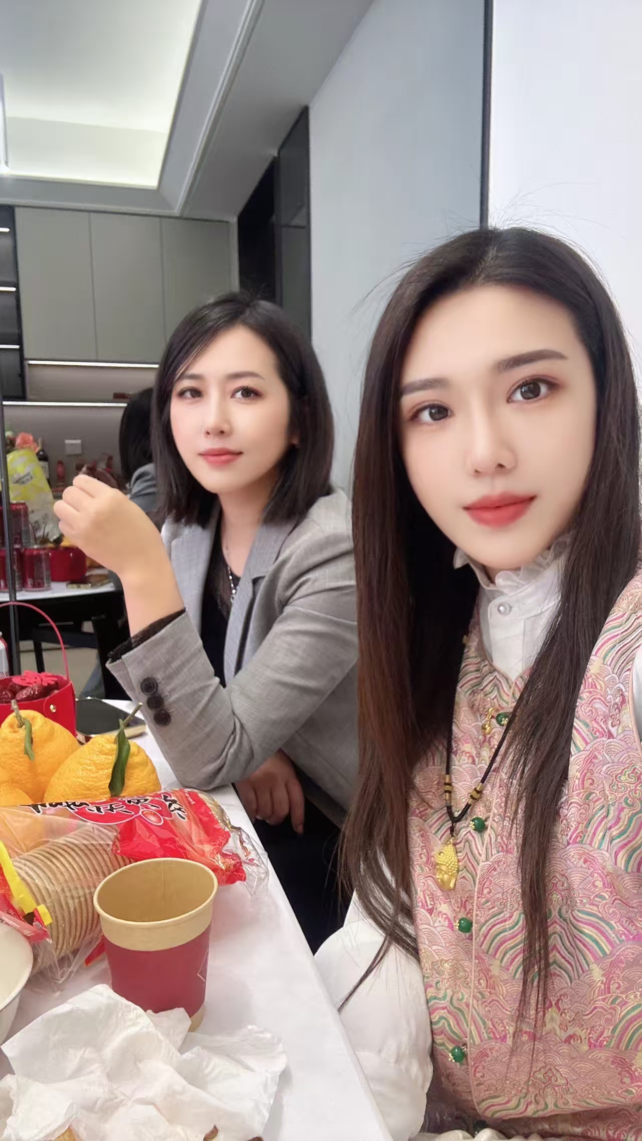 去相亲爱上了她的闺蜜，这下怎么说出来才好