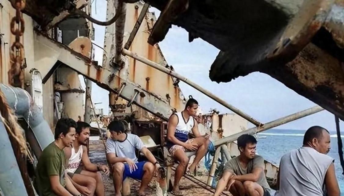 中方雷霆执法不留情面，菲律宾咽不下这口气，找到“3座靠山”。中国新规刚刚生效，菲