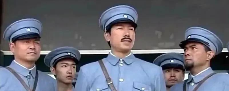 1933年12月，孙殿英野心勃勃， 想率七万人马西进占领宁夏、青海，进而成为“西