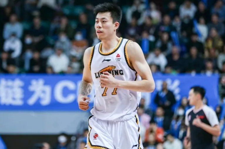 难以置信！CBA这4位重量级球星全部无缘全明星

1，阿不都沙拉木——新疆队当家
