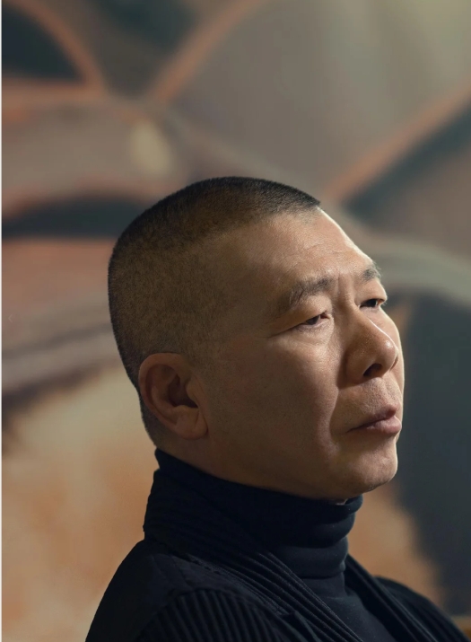 贾玲与冯小刚：电影之路的对比与启示