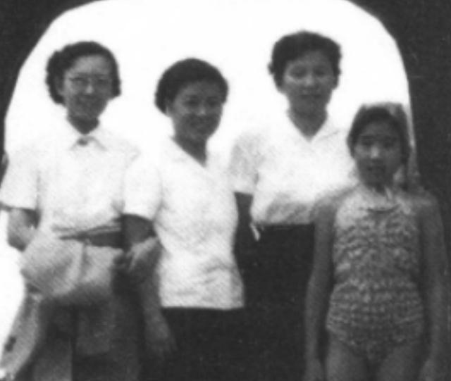 友情如金，水静林佳楣余叔情深，毛主席笑谈缘由