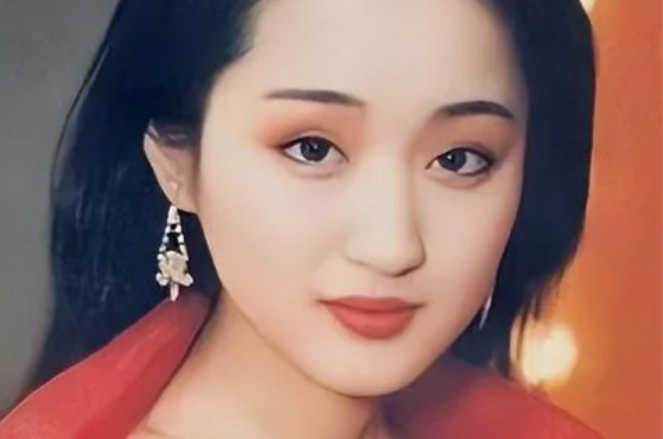 杨钰莹是一位多才多艺的艺人