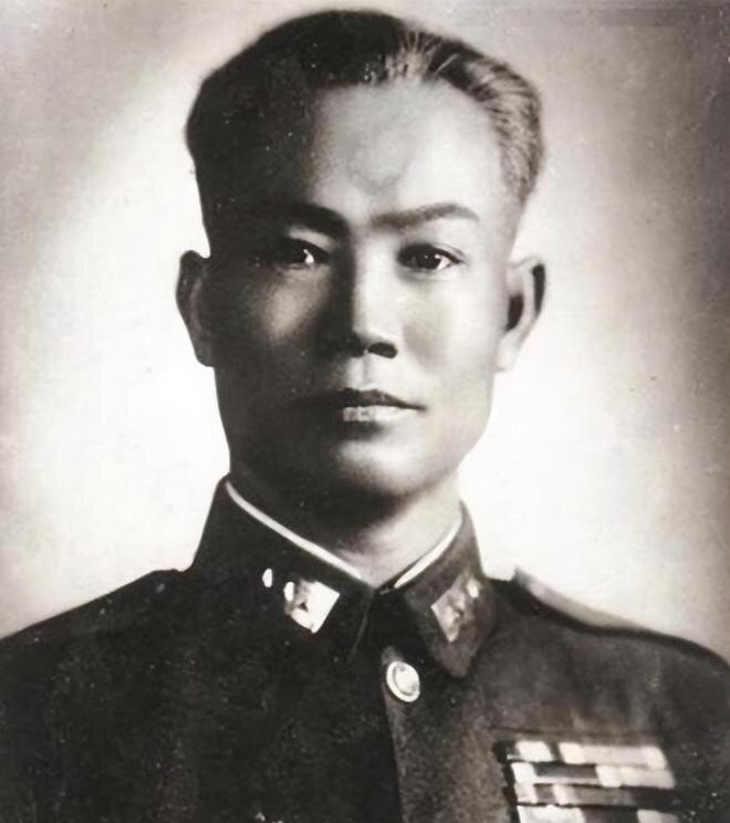 1947年12月，蒋介石派专机将谭祥送到沈阳，陈诚郁闷的对妻子说：“派我来东北送