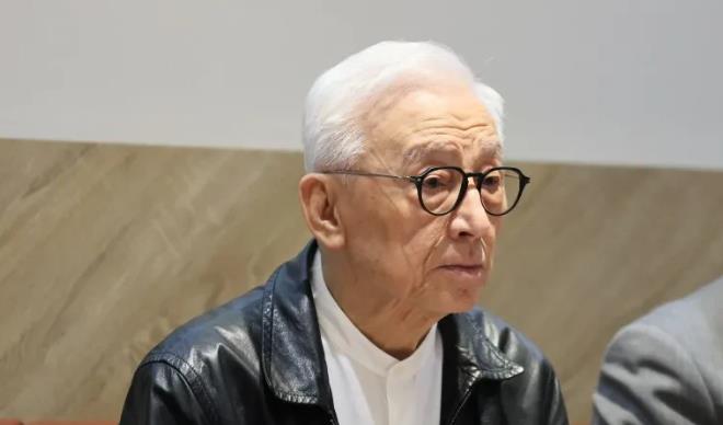 曹兴诚正式提告！要谢寒冰赔1亿

媒体人谢寒冰贴出多张私密照片，揭露曹兴诚多年前