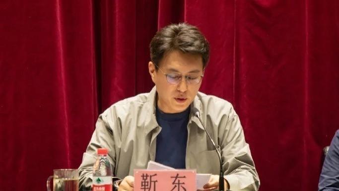 靳东履新职：中国煤矿文工团迎来新团长，展望艺术新征程